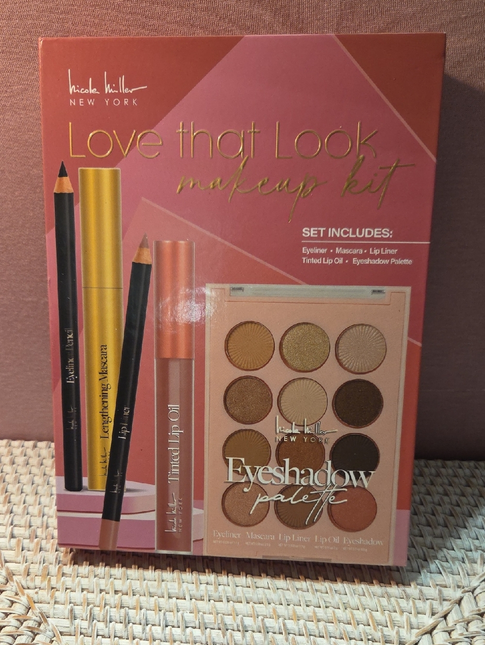 Nicole Miller Eyes,Lip and Makeup Kit - Pink Rose and Gold Accents